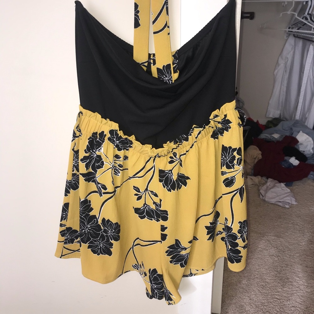 Strapless romper with toe waist